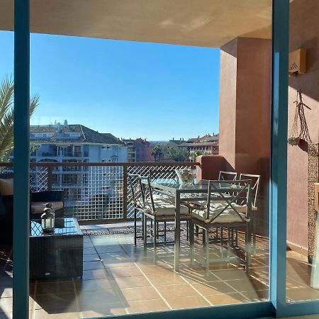 סן רוקה Apartamento Con Terraza Sobre La Marina De Sotogrande מראה חיצוני תמונה