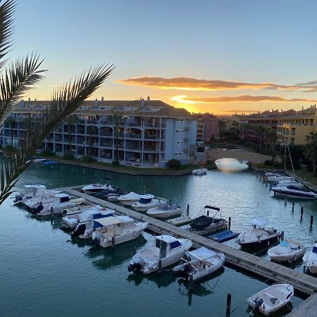 סן רוקה Apartamento Con Terraza Sobre La Marina De Sotogrande מראה חיצוני תמונה