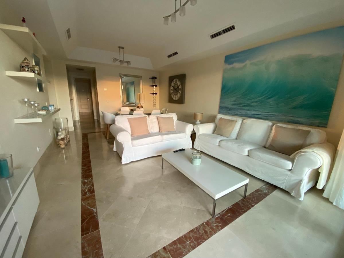 סן רוקה Apartamento Con Terraza Sobre La Marina De Sotogrande מראה חיצוני תמונה
